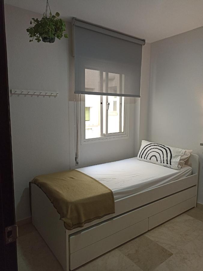 Confortable Habitacion Centrica En Piso Privado Apartment Malaga Luaran gambar