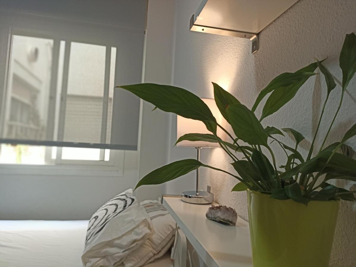 Confortable Habitacion Centrica En Piso Privado Apartment Malaga Luaran gambar