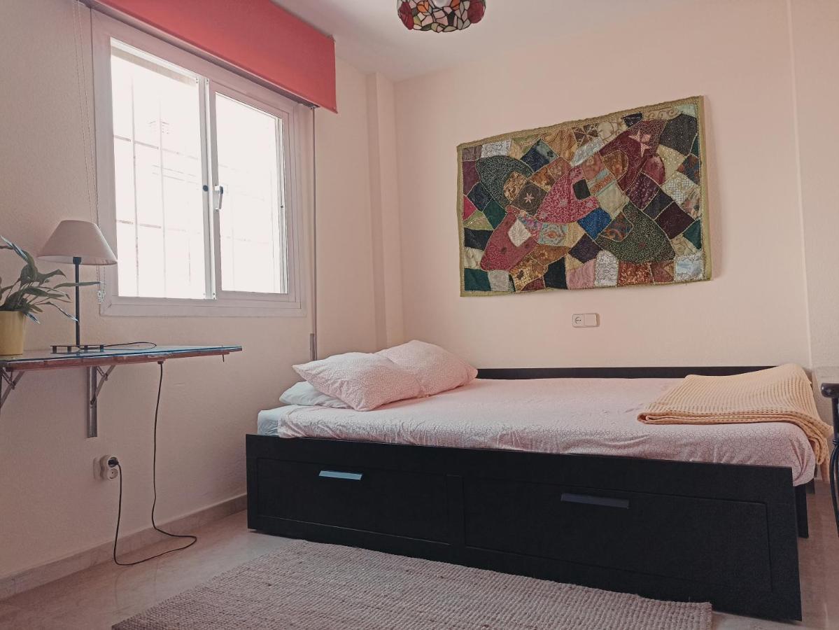 Confortable Habitacion Centrica En Piso Privado Apartment Malaga Luaran gambar