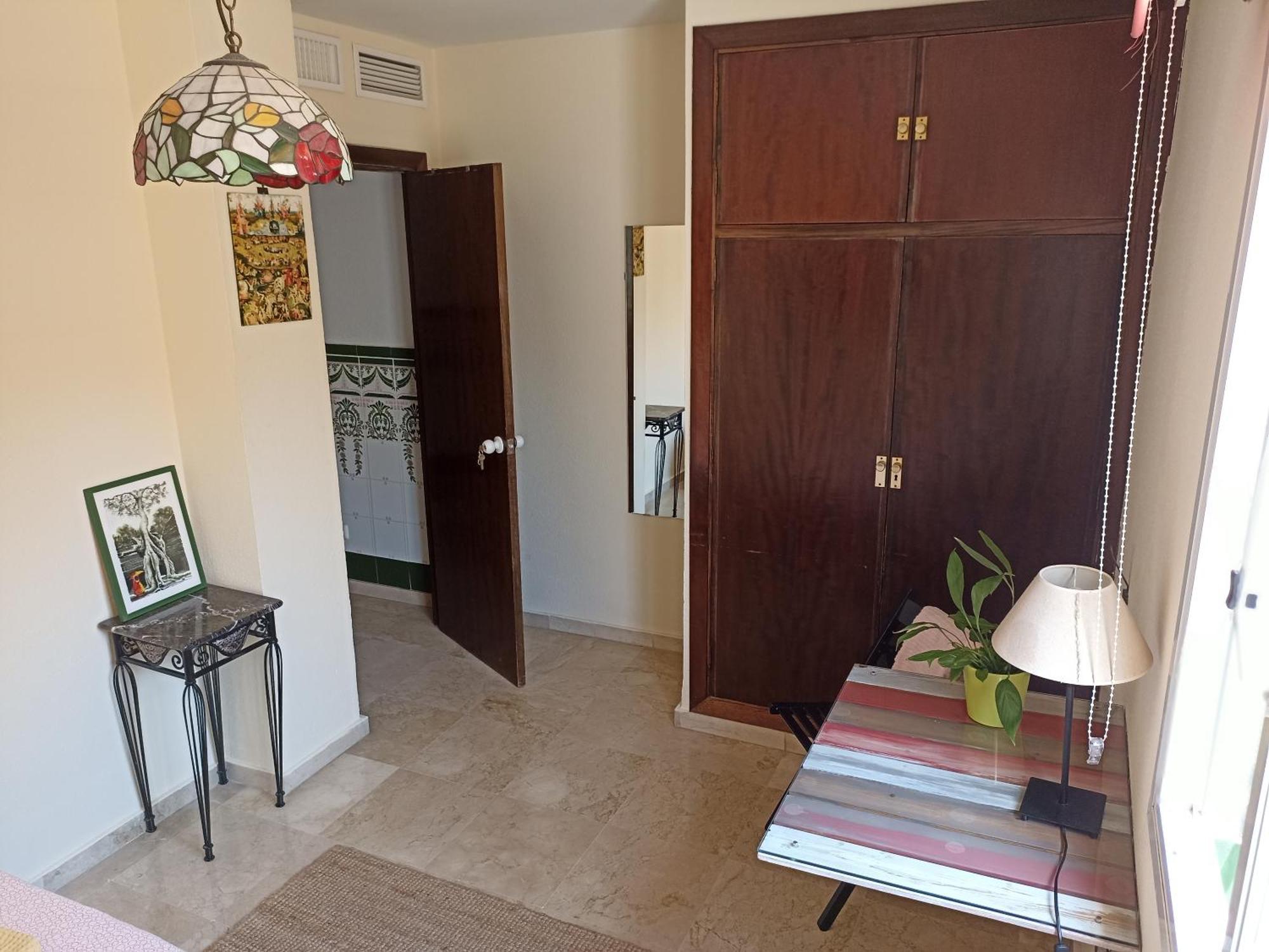 Confortable Habitacion Centrica En Piso Privado Apartment Malaga Luaran gambar