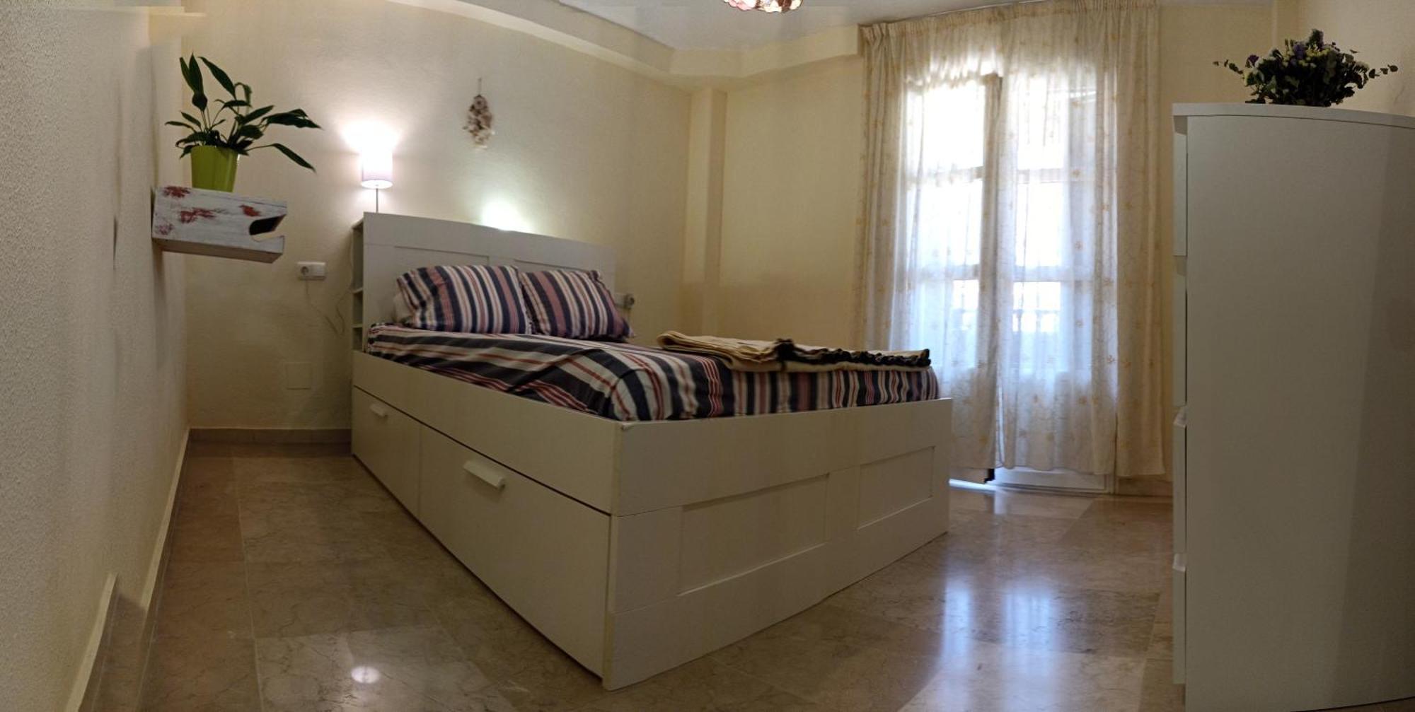 Confortable Habitacion Centrica En Piso Privado Apartment Malaga Luaran gambar